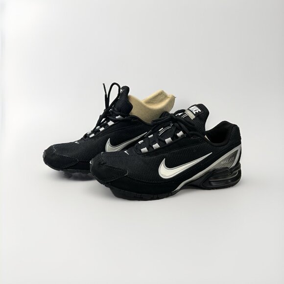 Size 9.5 Nike Air Max Torch 3 Black White - Picture 2 of 16